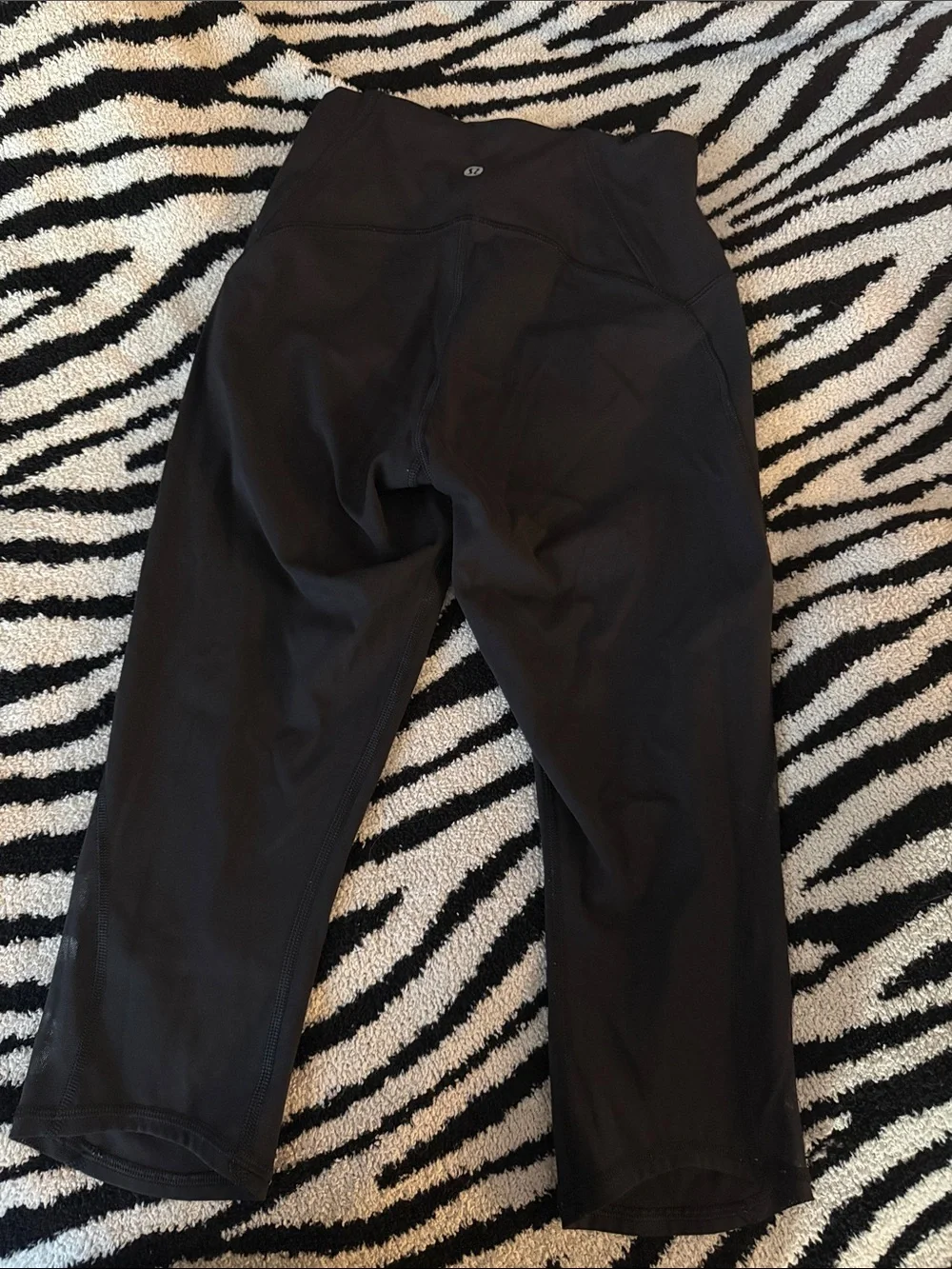 Lululemon Black Athletic Capri Leggings